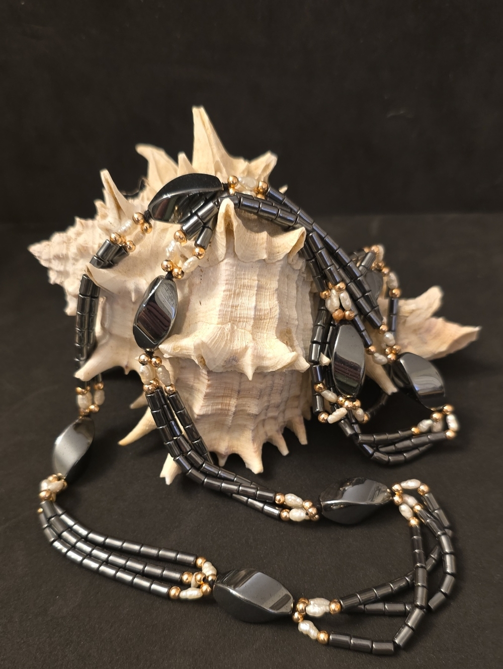 Vintage Elegant Black and Gold Hematite Beaded Women's Necklace Metallic